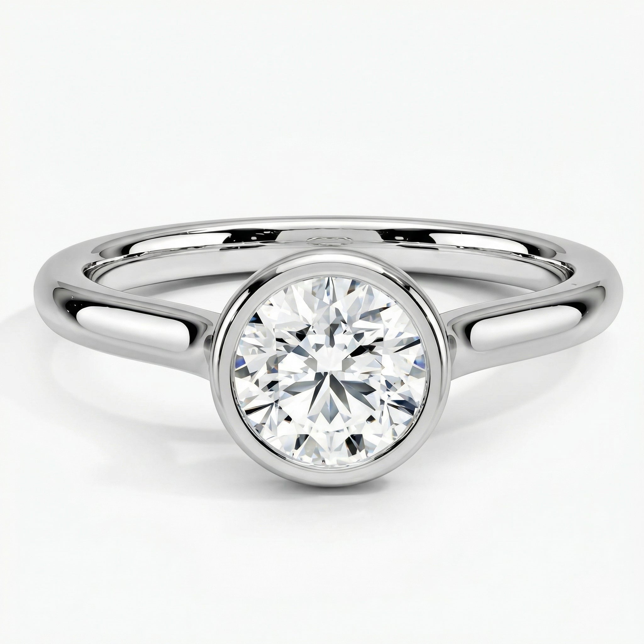 "Meteor" round cut ring