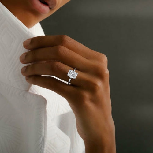 "Block" émeraude cut ring