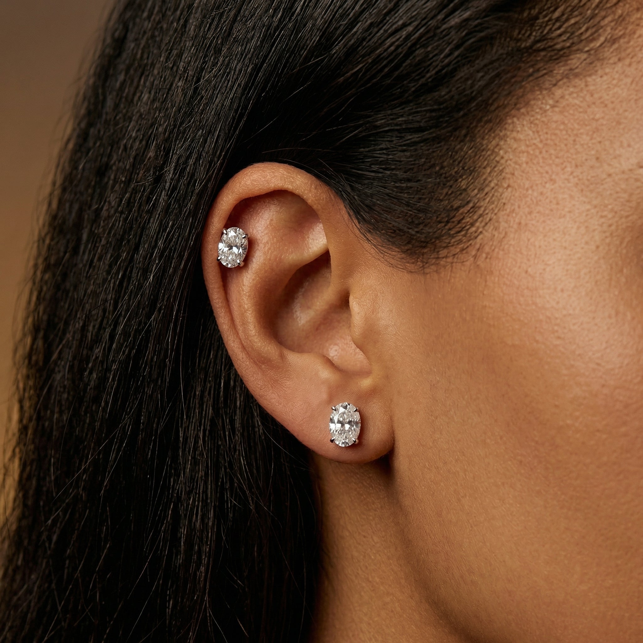 "Lens" oval cut earrings