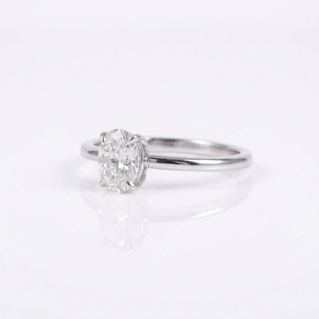 "Lens" oval cut ring